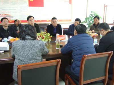 縣政府常務(wù)副縣長(zhǎng)曹紅斌、金融辦主任靳林冬來(lái)金泉科技考察新三板掛牌上市工作